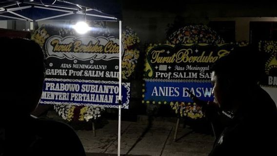 Prabowo And Anies Send Karangan Bunga To The Late Prof. Salim Haji Said