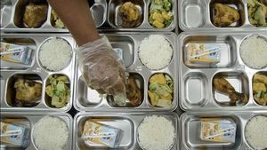 Puskesmas Ambil Sampel Makanan MBG yang Membuat 6 Murid SD Keracunan di Pulogebang