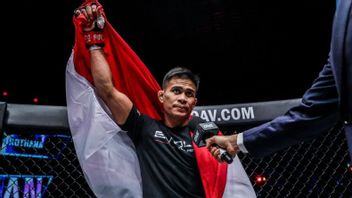 هزيمة مقاتل تايلاندي في بطولة ONE ، كتب إيكو روني سابوترا 7 انتصارات متتالية