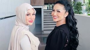 Kris Dayanti Juara Ajang Wushu di Usia 50 Tahun, Aurel Hermansyah: Nenek lincah!