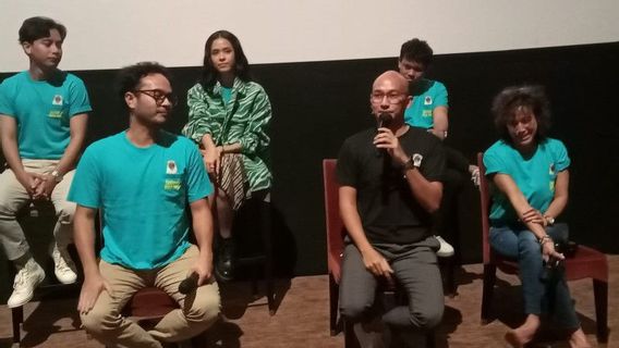 Peselingkuhan Sering Bikin Heboh, Film Detektif Jaga Jarak Kemas Jadi Komedi