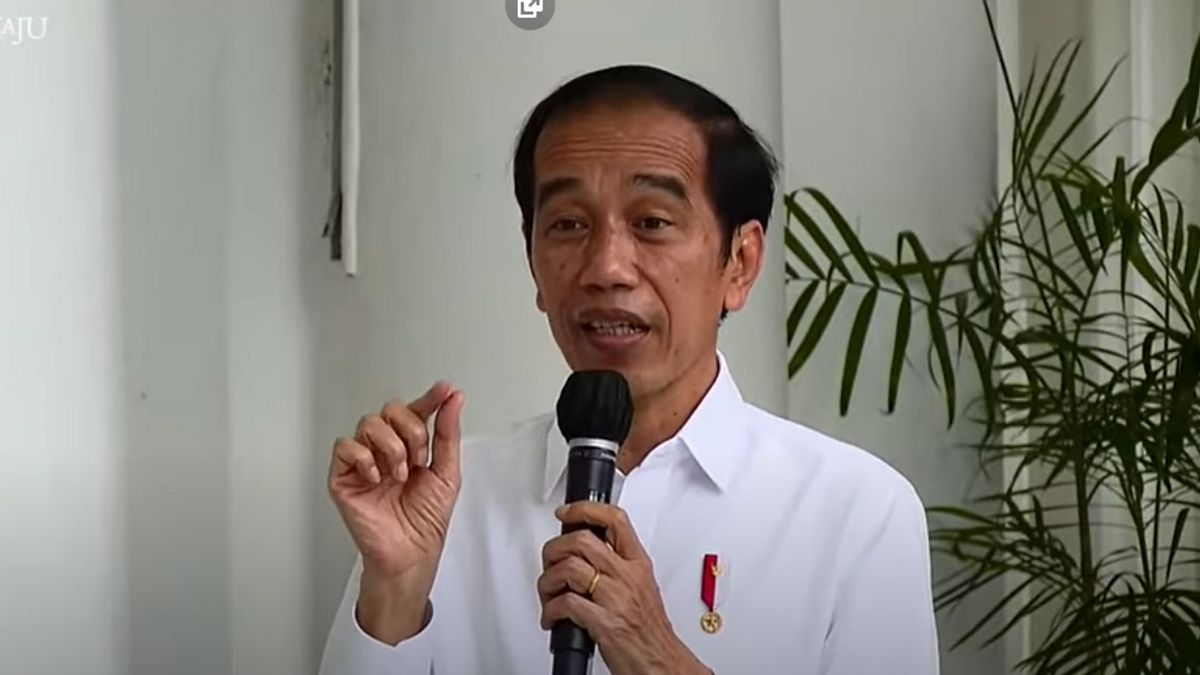 Do Not Be Afraid Of Injecting Vaccines, Said Jokowi, It Feels Like Being Bitten By An Ant