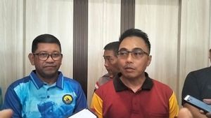 被问及55个问题后,前Pj Walkot Tanjungpinang因涉嫌伪造被拘留土地证书而受到指控