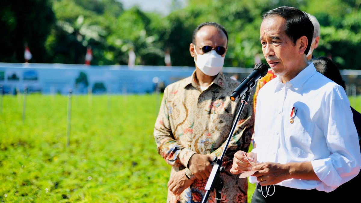 Bicara soal Pilpres 2024 di Hadapan Relawan, Jokowi: Tidak Usah Grasa-grusu, Sampaikan Nanti Dulu Kalau Ada yang Mempengaruhi