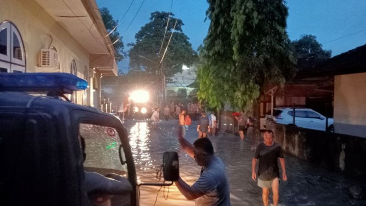 Central Lombok Heavy Rain, Flood Police Dormitory