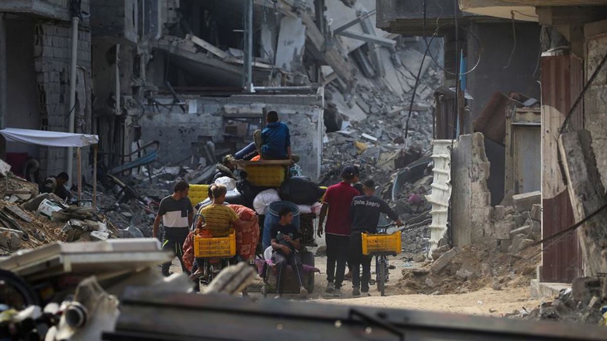 25 Palestinians Died After Israel Drops Bombs At A Nasr School Next To The West Gaza