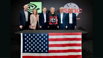 Nvidia Pamers US-made First Blackwell Chip Wafer, Collaboration With TSMC In Arizona
