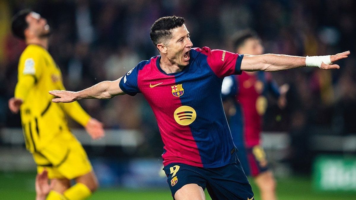 Olmo dan Lewandowski Bawa Barca Menangi Derby Catalan Kontra Espanyol