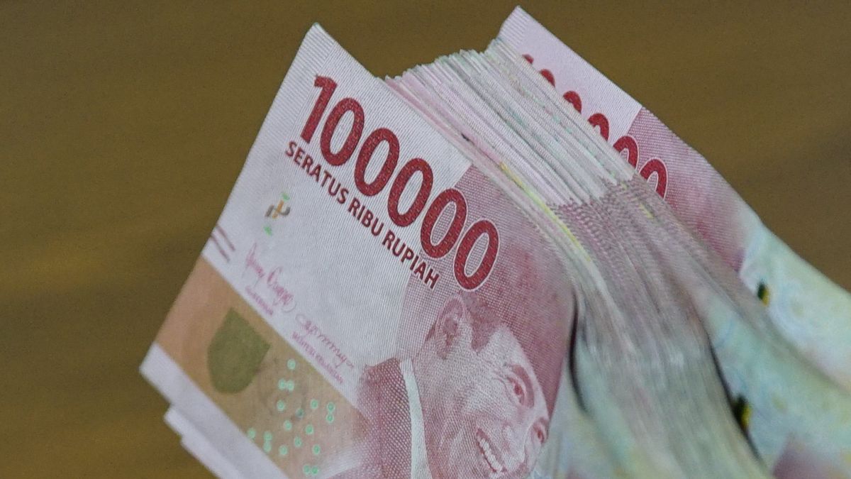 Monday Rupiah Dropped 50 Points To Rp14,150 Per US Dollar