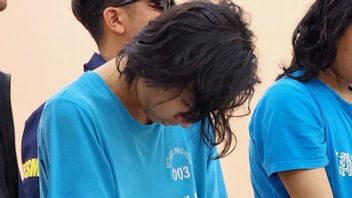 Police Arrest Thrower Molotov In Front Of Central Java Police Headquarters In Riot Demo