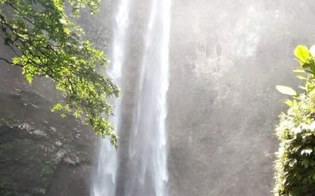 Ada yang Pernah ke Air Terjun Ini? Pesonanya Tak Kalah dari yang Lain