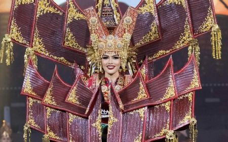 Gaya Unik Novi Liana Kenakan Kostum Restoran Padang di Miss Grand Internasional 2024