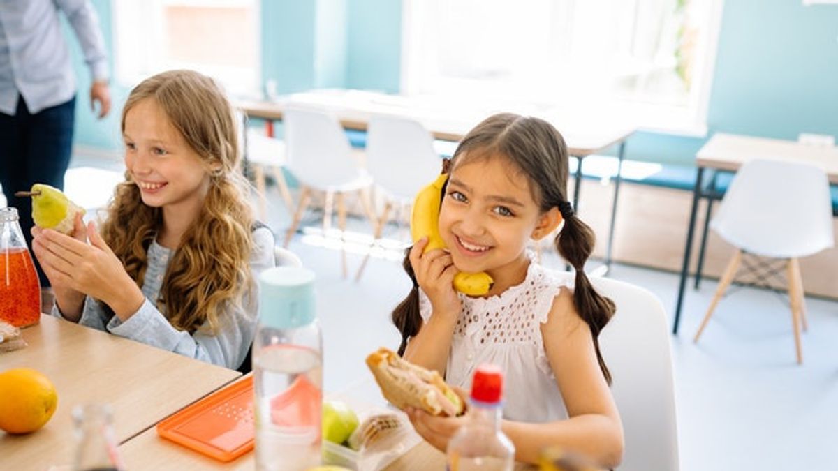 Menurut Penelitian, Anak yang Sering Mengonsumsi Sayur dan Buah Berpotensi Punya Kesehatan Mental Lebih Baik
