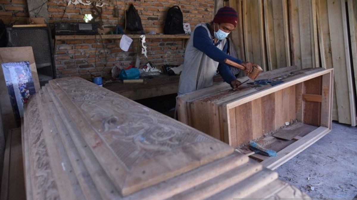 Coffin Sales In Medan Have Increased Since The COVID Pandemic, Ordered Over 100 Units In A Month