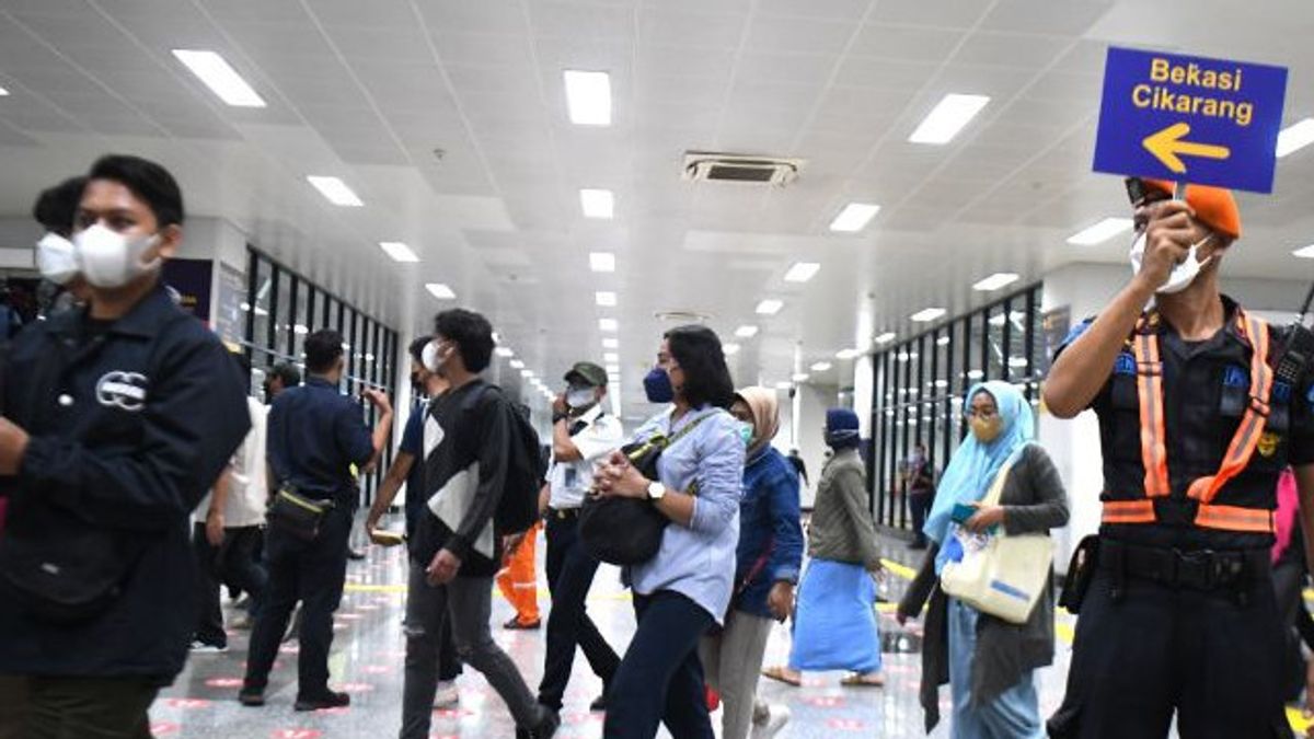 SO-5 Manggarai Station Makes MRT And TransJakarta Passengers Soar