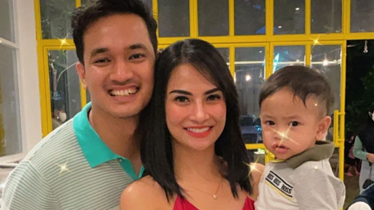 VIDEO: Gala, Anak Vanessa Angel Dikawal Netizen