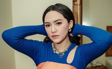 Dibanding-bandingkan Netizen, Happy Asmara Bela Putri Denny Caknan