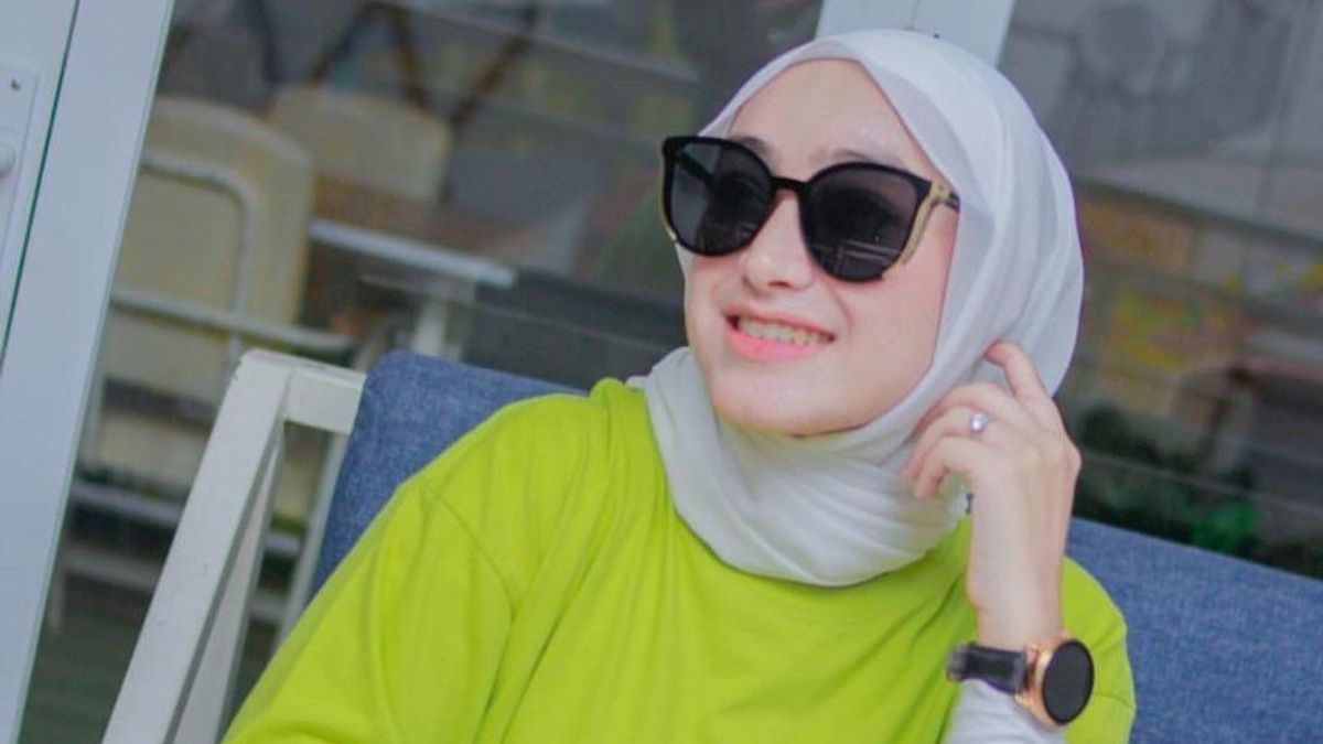 6 Potret Santyka Fauziah, Wanita Cantik Keturunan Arab yang Jadi Pacar Baru Sule