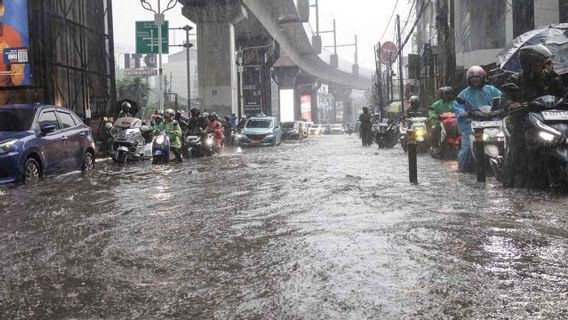 Waspada Banjir! Jakarta Bakal Diguyur Hujan Selasa Sore