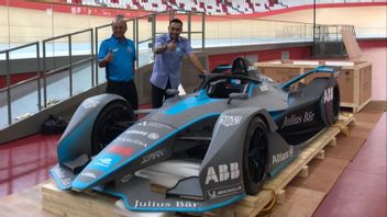 电动方程式赛车的复制品将在Bundaran HI的差价合约期间展出