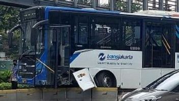 过去40天发生了5起Transjakarta巴士事故，必须对管理进行评估