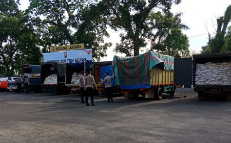 Masyarakat Terdampak COVID-19 di Jambi Bisa Tersenyum, Polda Jambi Salurkan 100 Ton Beras untuk Mereka