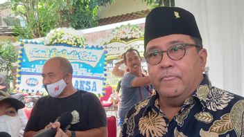 Rano Karno Had Considered The News Of Nurul Arifin's Child's Death Hoax News