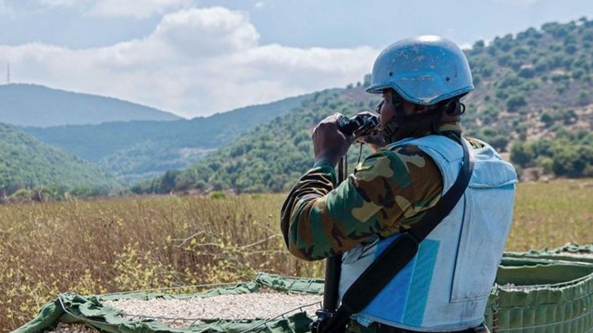 Israeli Army Expels Citizens Crossing Lebanese Borders