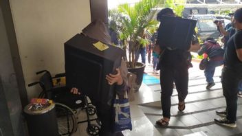 79 شخصا على صلة Pinjol غير قانوني عاد شرطة جاوة الغربية لأنه لا يمكن اتهامهم