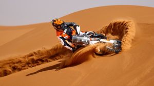 KTM 450 Rally Replica 2025: Tough Motorcycle With Champion DNA Only Produced 100 Units