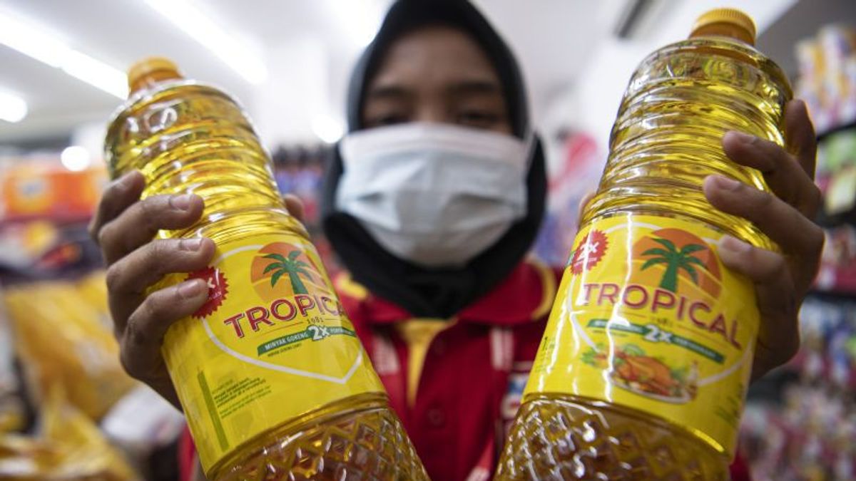 Selling Cooking Oil Above HET, 10 Thousand Online Sellers Takedown