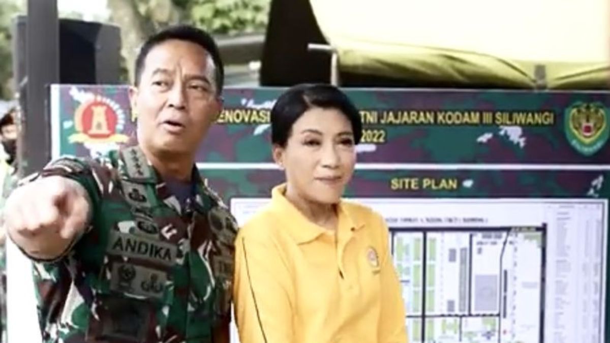 印尼国民军指挥官命令士兵服务大楼适合居住