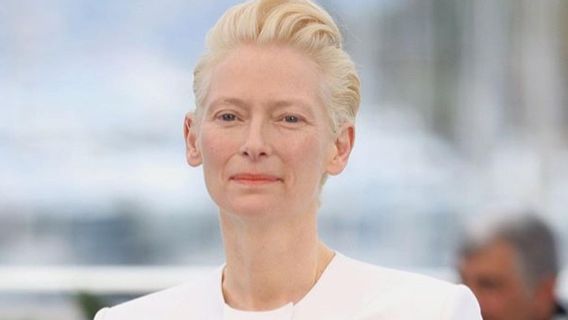  Tilda Swinton: Sangat Jelas, Saya <i>Queer</i>