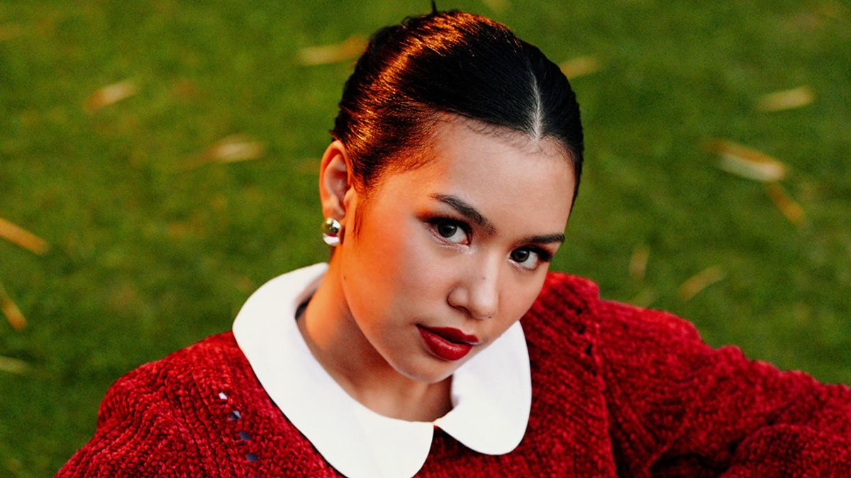 Libatkan Personel Juicy Luicy, Vanessa Zee Curhat lewat Single <i>Berkaca-kaca</i>