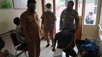 42 Résidents De Sukabumi Empoisonnés Après Avoir Mangé De La Viande De Poulet Et Des Nouilles Aux œufs, Emmenés Au Centre De Santé
