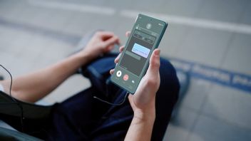 複数のデバイスでAndroid 16ベータプログラムを開く