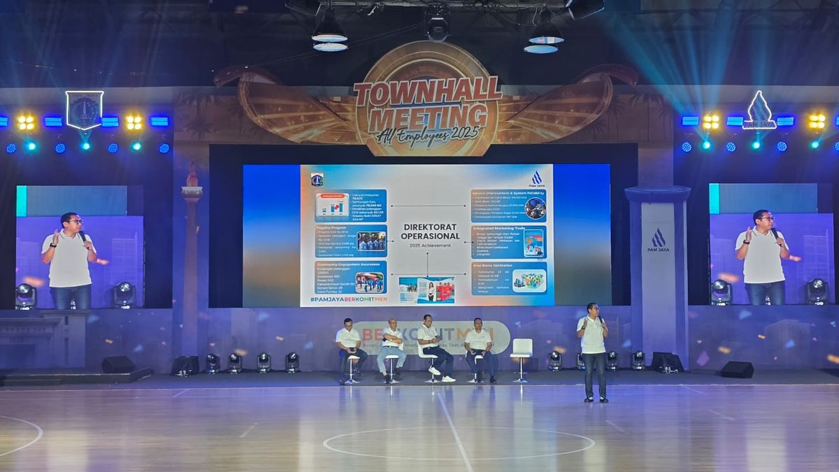 HUT ke-103, PAM Jaya Galang Donasi Bencana Sumatera Hingga Kirim Tangki Air Bersih 