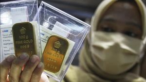 Harga Emas Antam Hari Ini Naik Rp4.000 Jadi Rp2,239 Juta per Gram