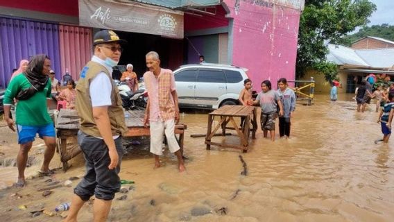 Inondation De Bima, Gouverneur Zulkieflimansyah: Faire Ce Que Nous Pouvons Aider, Ne Vous Blâmez Pas Les Uns Les Autres
