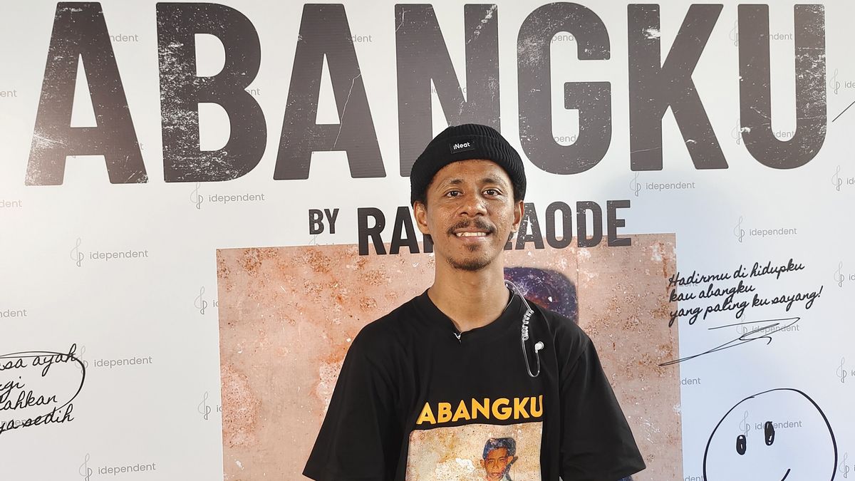 Raim Laode Starts A New Journey With Single 'Abangku'