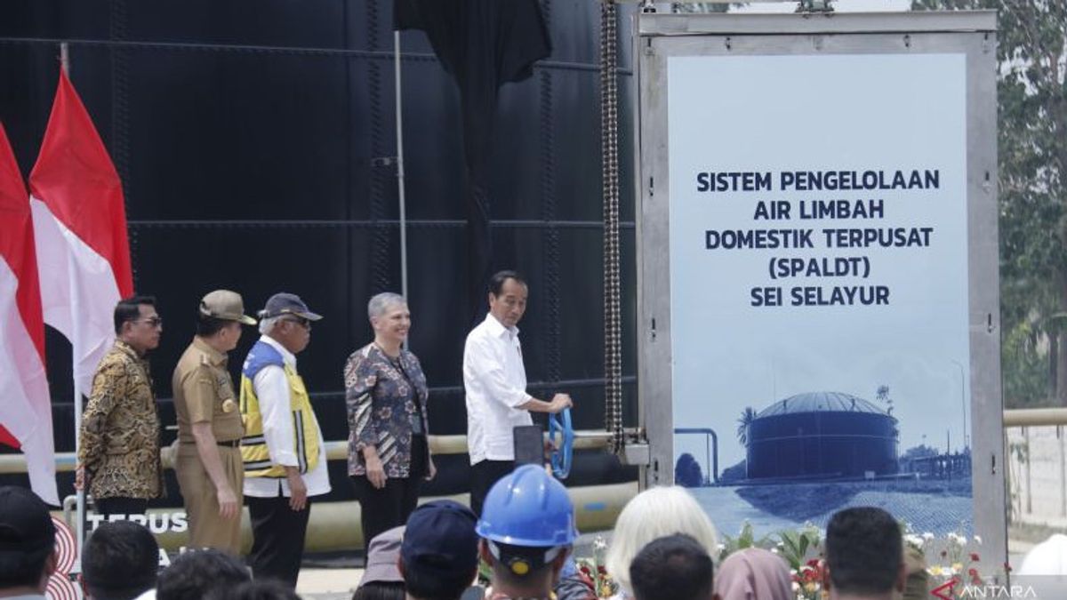 Presiden Jokowi Resmikan Proyek SPALDT di Palembang 