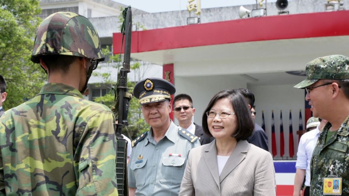 Firm To China, Taiwan Defense Minister: We Will Not Start War, But Are Ready To Face The Enemy