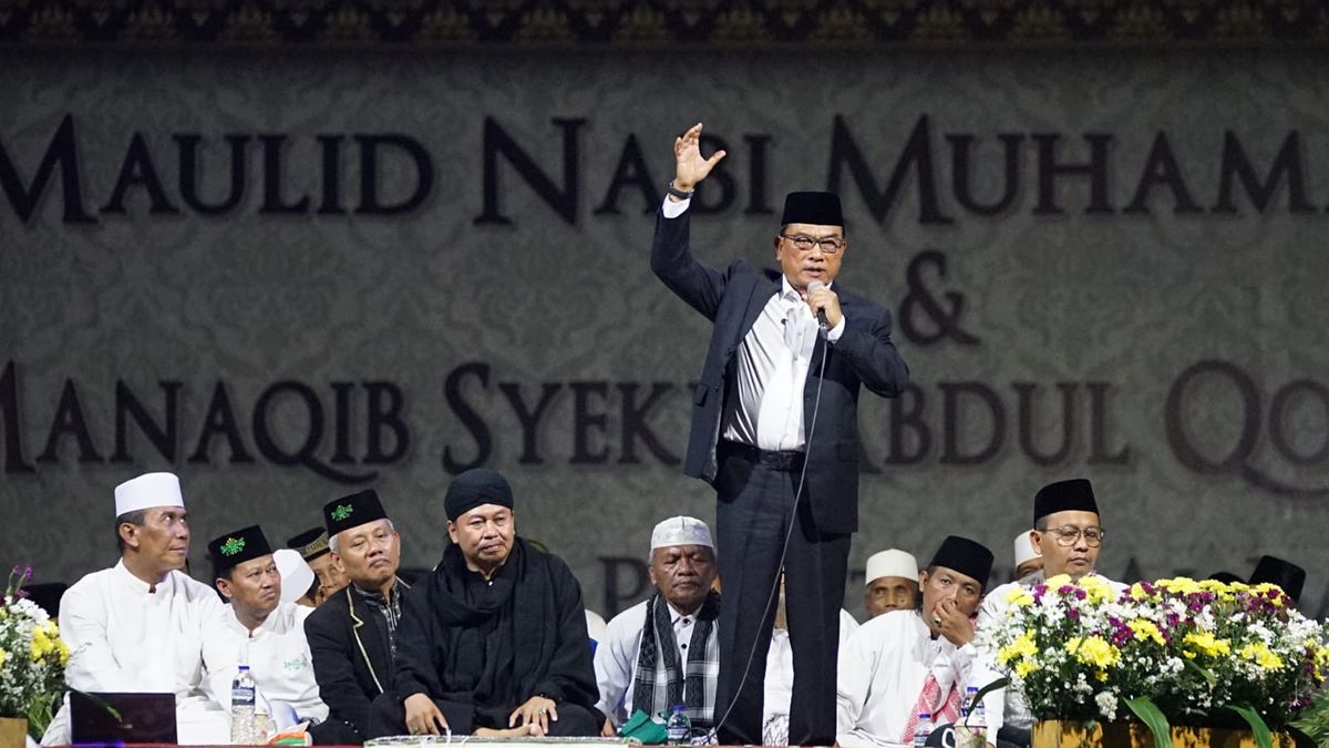 Attending Dhikr Akbar Manaqib Al-Baghdadi Islamic Boarding School, Moeldoko Conveys The Dreams Of Indonesia Forward 2045