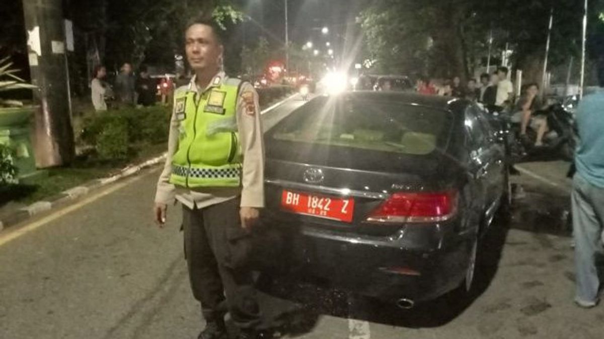 Mobil Mewah Milik DPRD Jambi Kecelakaan, Sopirnya Remaja Bawa Pasangan