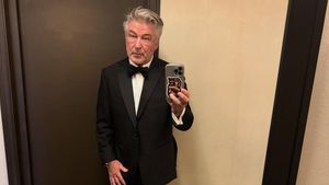 Alec Baldwin Alami Kecelakaan Mobil, Bawa Mobil Istri