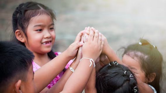 Implanter l'empathie dès le plus jeune âge, une façon simple de former le caractère des enfants pour l'avenir