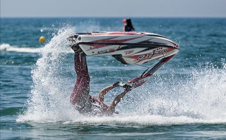 Ngebut Kendarai Jetski Hantam Perahu, 2 Bocah Belasan Tahun di Illinois AS Tewas