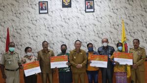 Kemensos Berikan Santunan Korban Bencana di Kabupaten Kupang