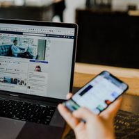 Facebook Hapus Konten-Konten Viral dan Menyesatkan Terkait COVID-19