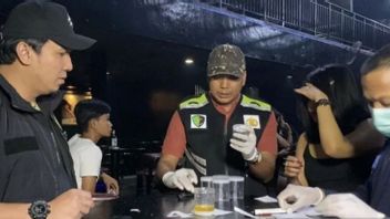 Razia 3 Tempat Hiburan Malam di Riau, Polisi Amankan 16 Pengunjung Positif Amphetamine-Metamphetamine